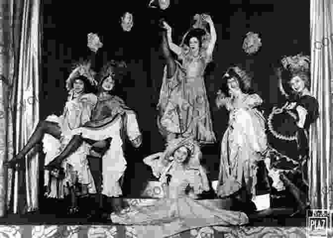 Vintage Photograph Of Cabaret Performers On Stage Berlin Cabaret (Studies In Cultural History 11)